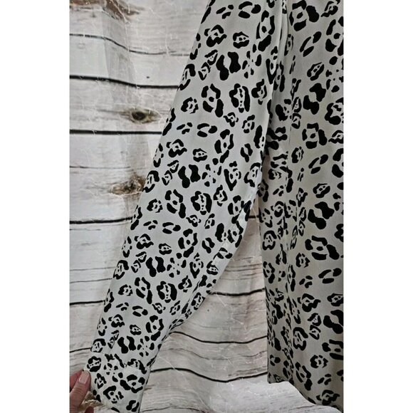 Equipment Animal Cheetah Print Top Blouse L 100% Silk Button Front Long Sleeves - Picture 5 of 7